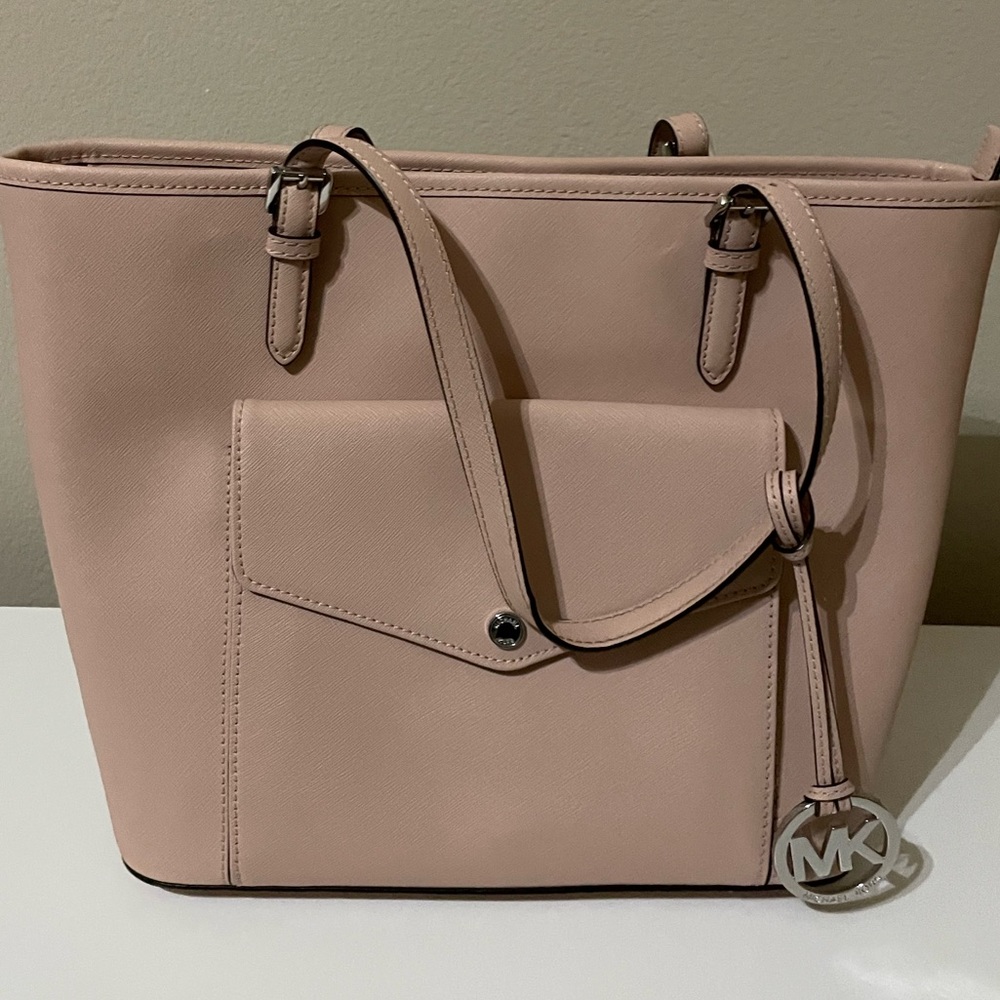 Michael Kors Jet Set Pocket Tote